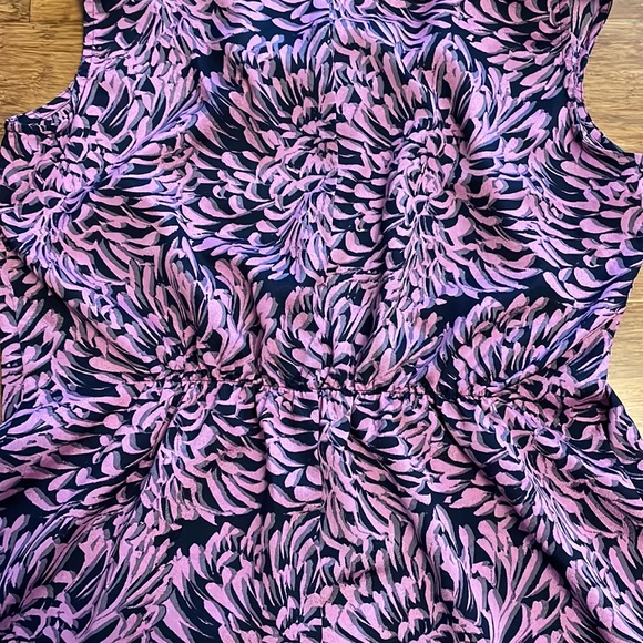 Banana Republic silky blouse - Picture 3 of 6